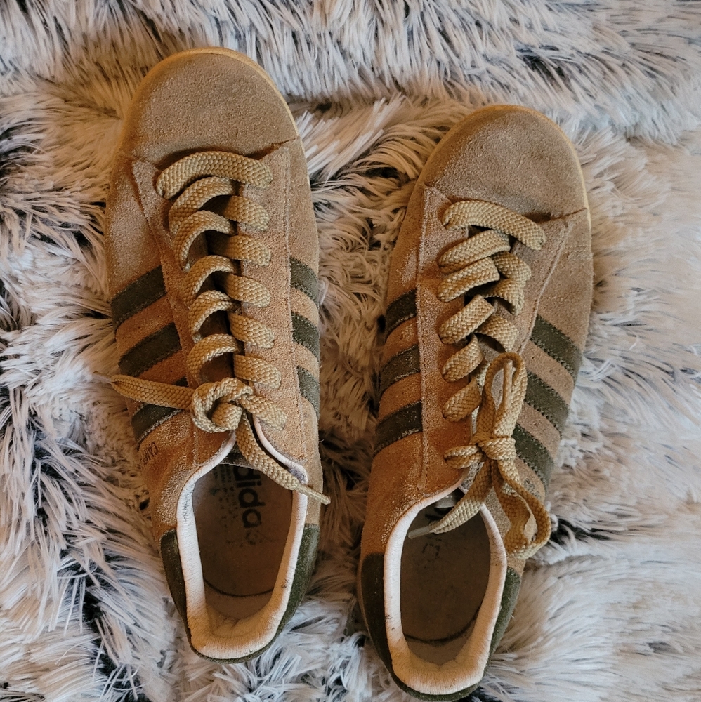 Adidas - Picture 3 of 4